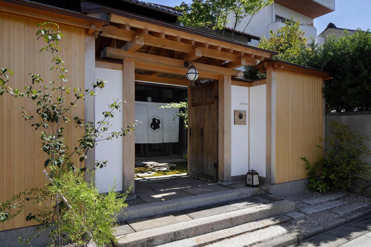 Maruyo Hotel Кувана Экстерьер фото